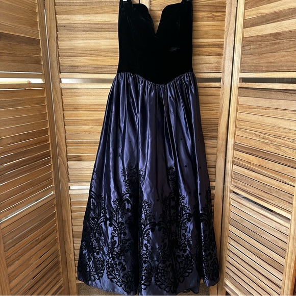 Jessica McClintock Dresses & Skirts - Vintage Jessica McClintock Strapless Midi Dress Blue Velvet Taffeta size 10
